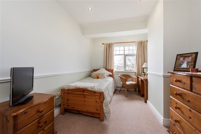 1 Orlagh Lawn, Scholarstown Road, Knocklyon, Dublin 16