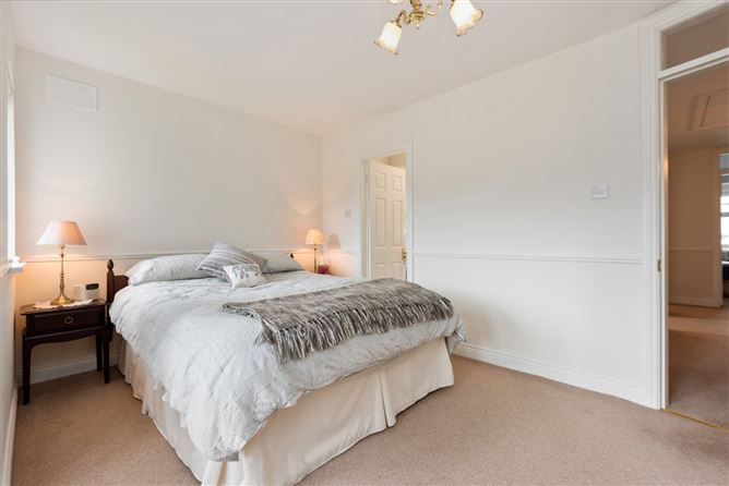 1 Orlagh Lawn, Scholarstown Road, Knocklyon, Dublin 16