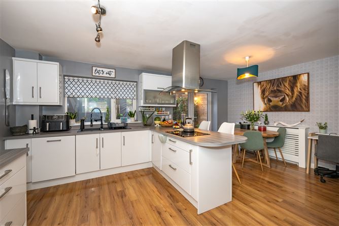 6 Chandlers Way, Rushbrooke Links, Cobh