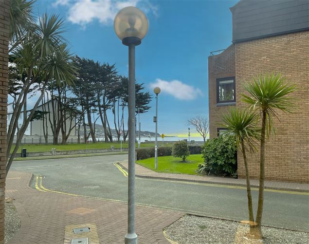 19 Radcliffe, Dublin Road, Sutton, Dublin 13