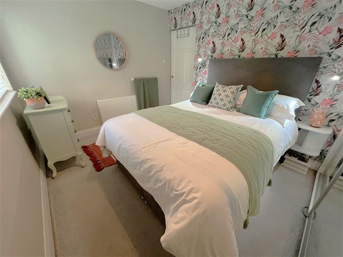 19 Radcliffe, Dublin Road, Sutton, Dublin 13