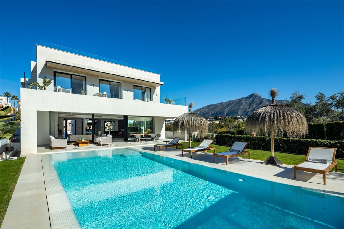 Spain, Marbella, Nueva Andalucia - COSTA-00923P