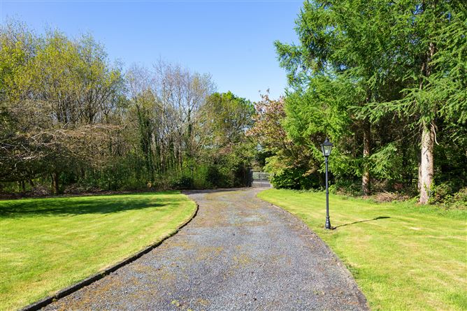 Chatsworth Lodge (with c. 3 acres), Ballyarthur, Woodenbridge, Co. Wicklow