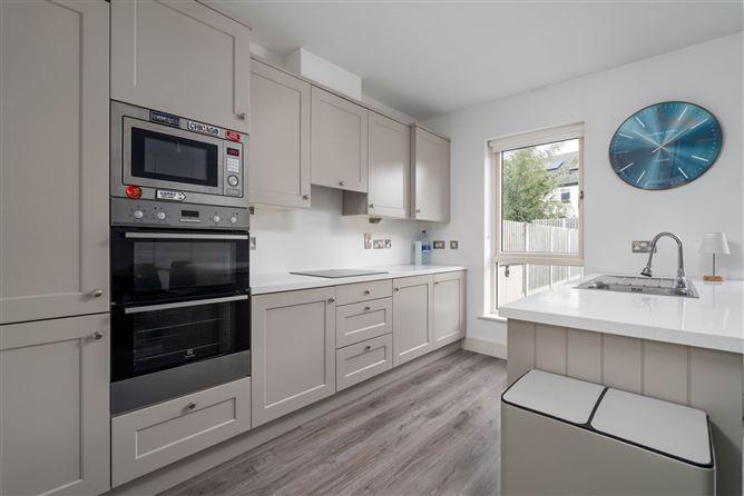 28 Gandon Avenue, Lucan, County Dublin