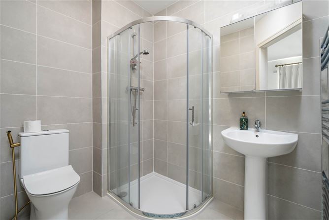 28 Gandon Avenue, Lucan, County Dublin