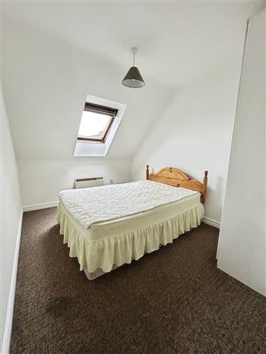 6 Parnell Court, Summerhill, Ennis, County Clare