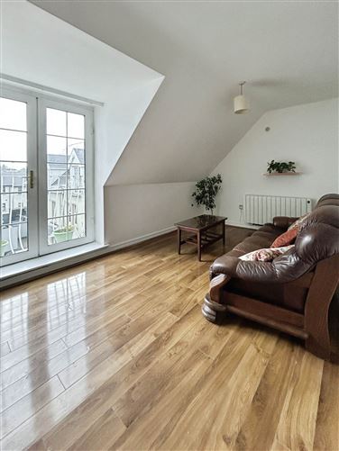 6 Parnell Court, Summerhill, Ennis, County Clare