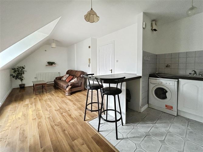 6 Parnell Court, Summerhill, Ennis, County Clare