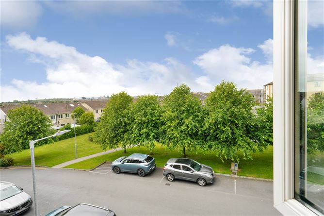 Photo 10 of 27 — 4 Barnwall Court, Balbriggan, County Dublin