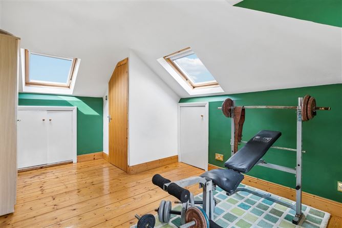 Photo 24 of 33 — 152 Clonkeen Road, Deansgrange, Co. Dublin