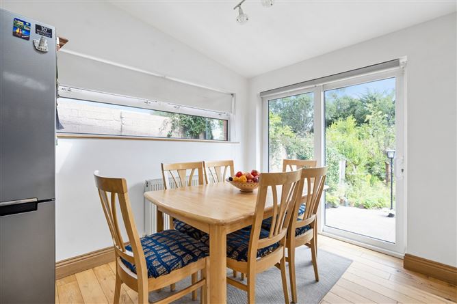 Photo 11 of 33 — 152 Clonkeen Road, Deansgrange, Co. Dublin