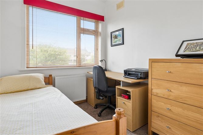 Photo 20 of 33 — 152 Clonkeen Road, Deansgrange, Co. Dublin