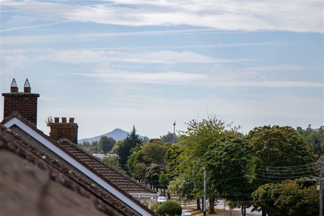 Photo 30 of 33 — 152 Clonkeen Road, Deansgrange, Co. Dublin