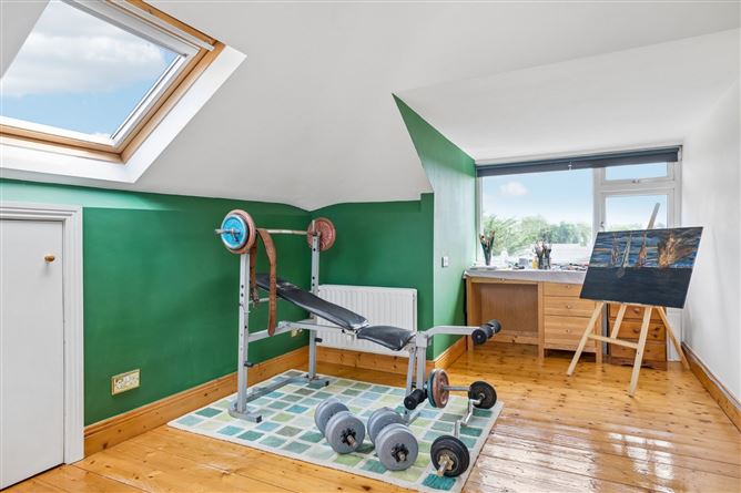 Photo 23 of 33 — 152 Clonkeen Road, Deansgrange, Co. Dublin