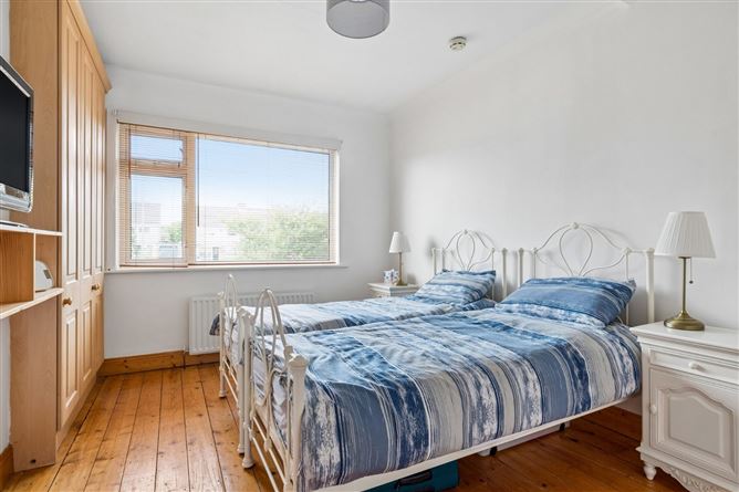 Photo 19 of 33 — 152 Clonkeen Road, Deansgrange, Co. Dublin