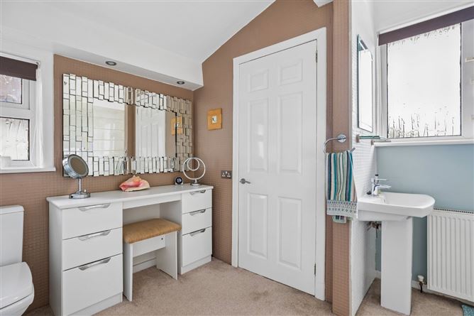 Photo 21 of 33 — 152 Clonkeen Road, Deansgrange, Co. Dublin