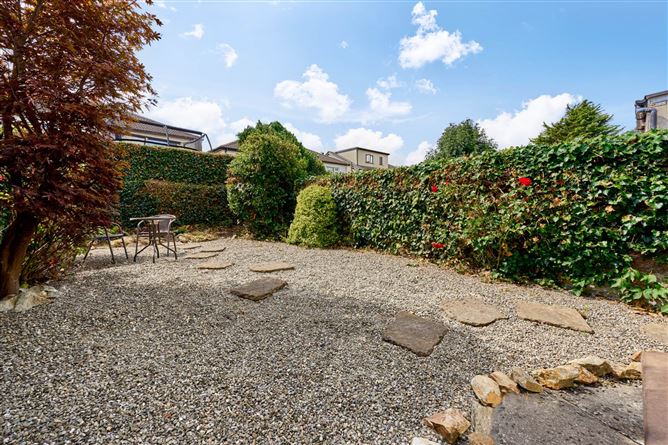 Photo 14 of 16 — 14 Castleknock Brook, Laurel Lodge, Castleknock, Dublin 15