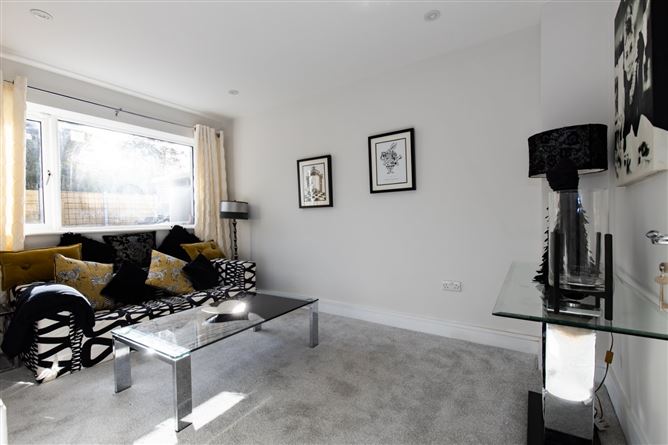 1 Sherrington Lodge, Shankill, Dublin 18