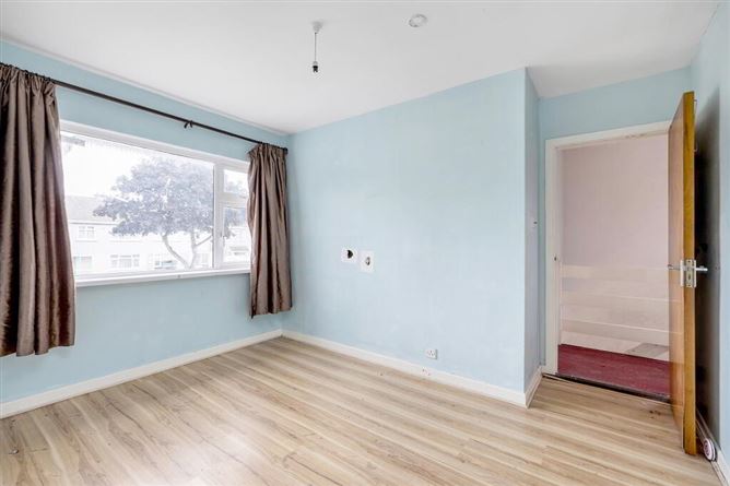 24 Hillcrest Walk, Lucan, Dublin