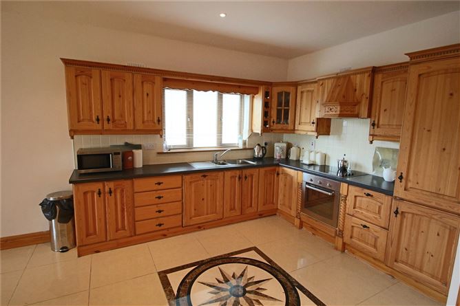 2 Cnoc Bofin, Dromod, Co. Leitrim