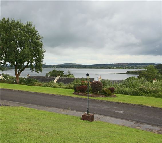2 Cnoc Bofin, Dromod, Co. Leitrim