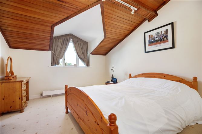 Glencar, Kilteragh Drive, Foxrock, Dublin 18