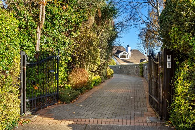 Glencar, Kilteragh Drive, Foxrock, Dublin 18
