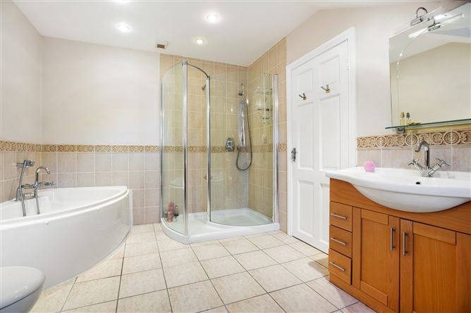 Glencar, Kilteragh Drive, Foxrock, Dublin 18