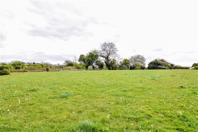 32 Maigh Riocaird, Headford Road, Galway