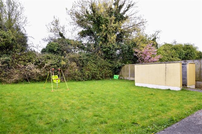 32 Maigh Riocaird, Headford Road, Galway