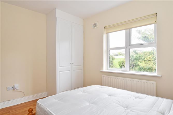 32 Maigh Riocaird, Headford Road, Galway