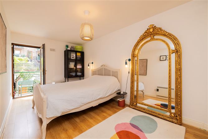 https://photos-a.propertyimages.ie/media/7/2/9/4950927/748bf059-9919-4142-848b-dee83be8d188_l.jpg