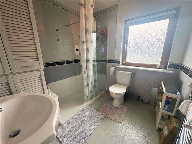 33 Saint Vincent's Park, Blackrock, Co. Dublin