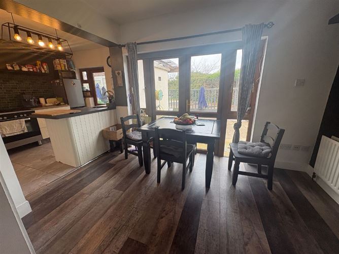 33 Saint Vincent's Park, Blackrock, Co. Dublin