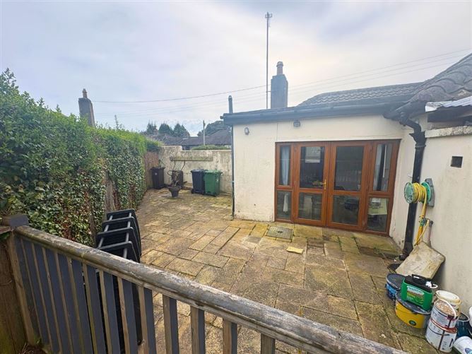 33 Saint Vincent's Park, Blackrock, Co. Dublin