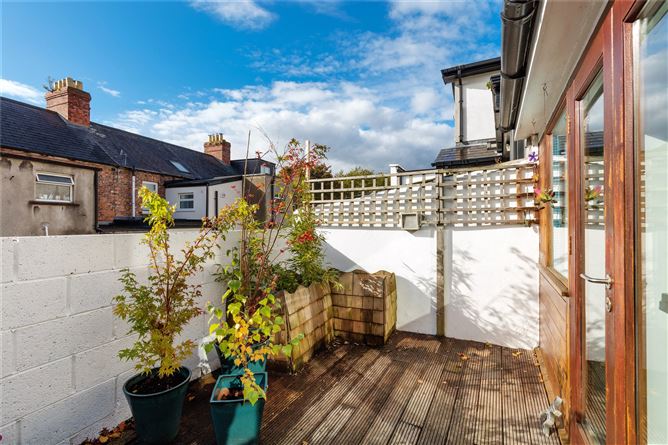 8 Millbourne Avenue, Drumcondra, Dublin 9