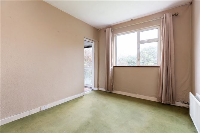 14 Cunningham Park, Cornelscourt, Cabinteely, Dublin 18.