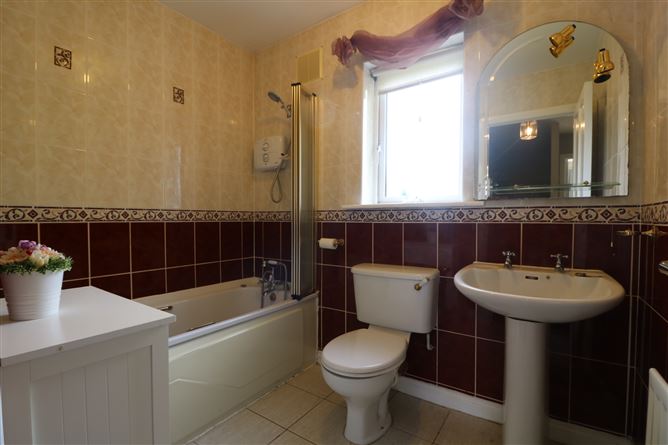 21 The Grove, Louisa Valley, Leixlip, Kildare