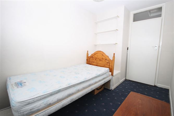 184 St. Peter's Road, Walkinstown, Greenhills, Dublin 12