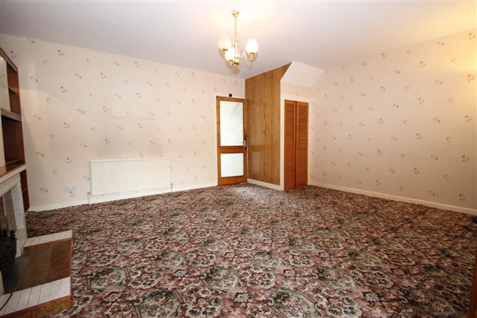 184 St. Peter's Road, Walkinstown, Greenhills, Dublin 12