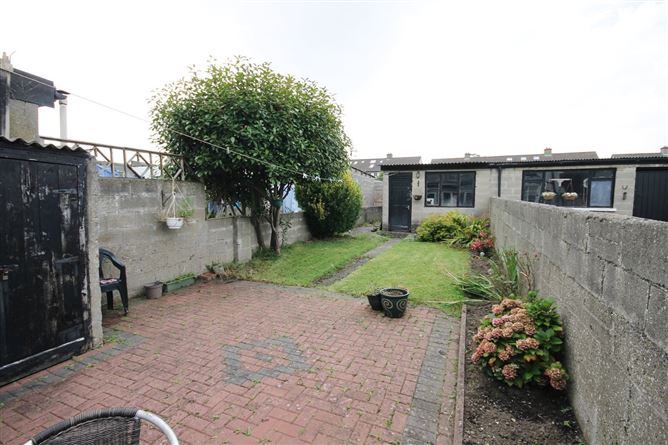 184 St. Peter's Road, Walkinstown, Greenhills, Dublin 12