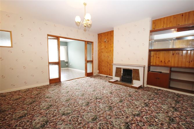 184 St. Peter's Road, Walkinstown, Greenhills, Dublin 12