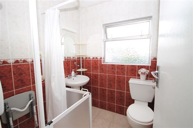 184 St. Peter's Road, Walkinstown, Greenhills, Dublin 12