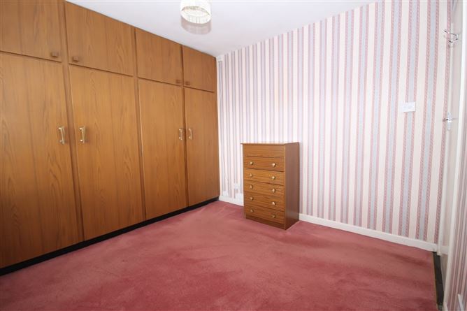 184 St. Peter's Road, Walkinstown, Greenhills, Dublin 12