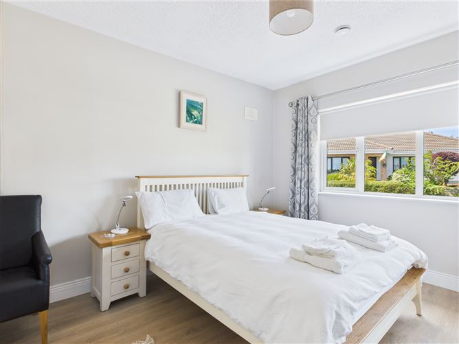 4 Ashlawn, Loughrea, Co. Galway