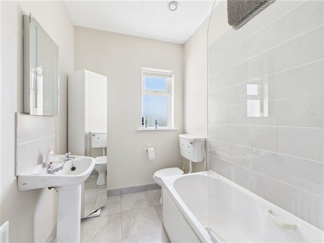 4 Ashlawn, Loughrea, Co. Galway