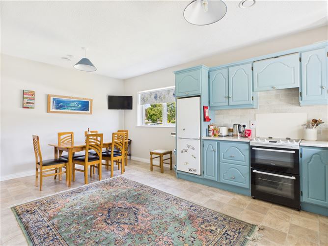 4 Ashlawn, Loughrea, Co. Galway