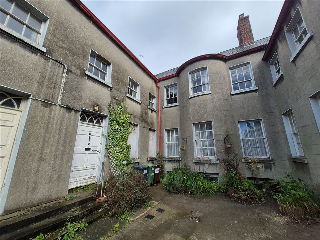 9 St Peters Place, Church Lane, Drogheda, Louth