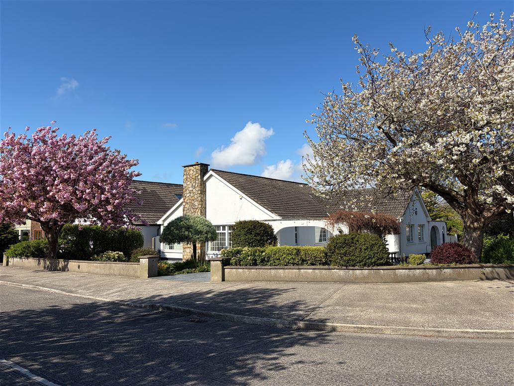 54 Carrickbrack Hill, Sutton, Dublin 13