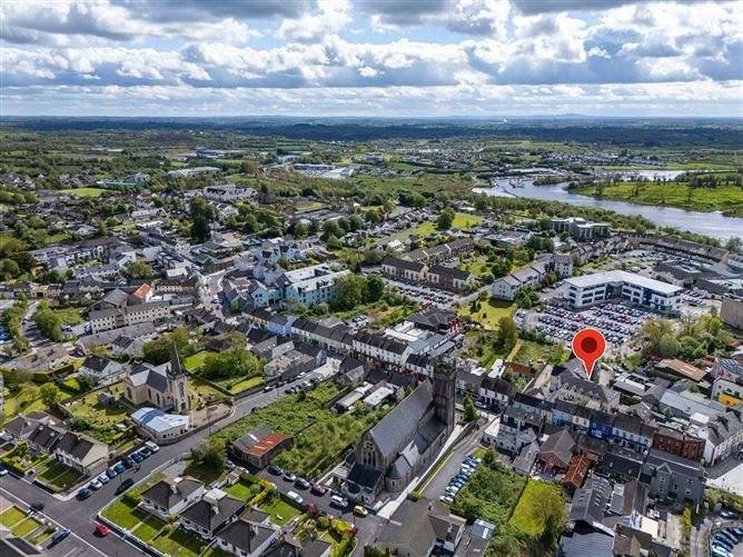 Photo 23 of 24 — 13 The Archways, Bridge Street, Carrick on Shannonm, Co. Leitrim